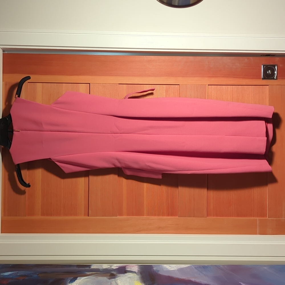 Hugo Boss Sleeveless Dress - Picture 2 of 10